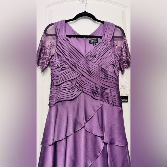 Purple dress size 6 - Picture 6 of 9